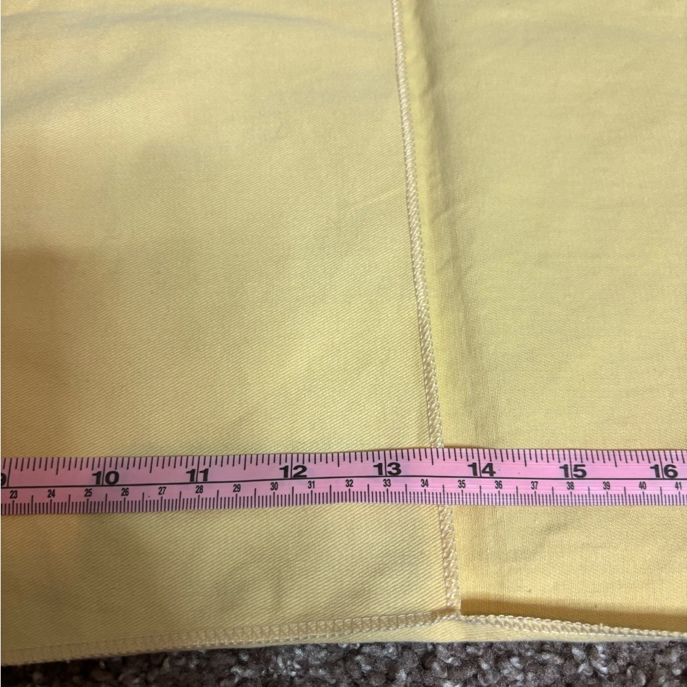 Louis Vuitton Dust Bag in Yellow - Picture 6 of 7